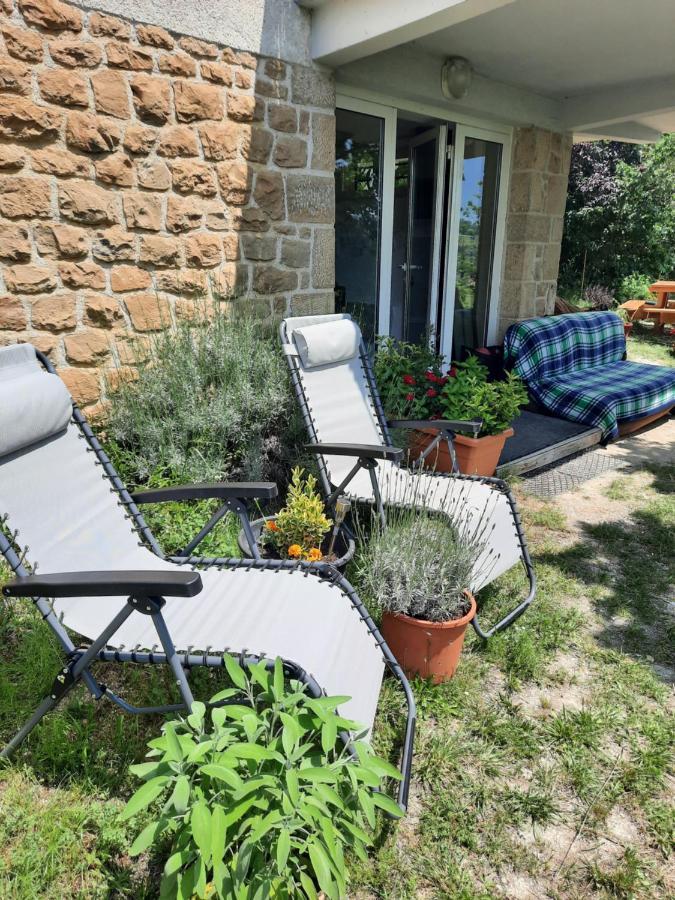 Les Coteaux De Planeze, Maison Et Jardin Dans Le Lot! Chambres Chez L'Habitant! Belmont-Bretenoux Exteriör bild